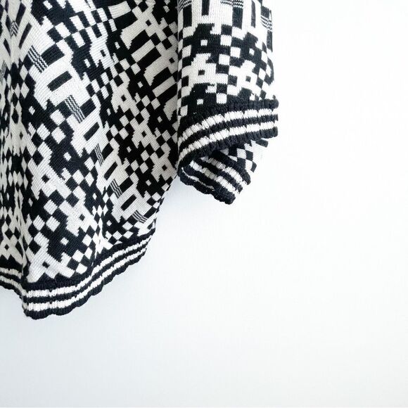 Moda International Black White Sweater Wool Blend Geometric V-Neck Women's S - Picture 5 of 8